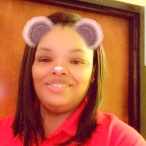 Meet your Posher, Renee